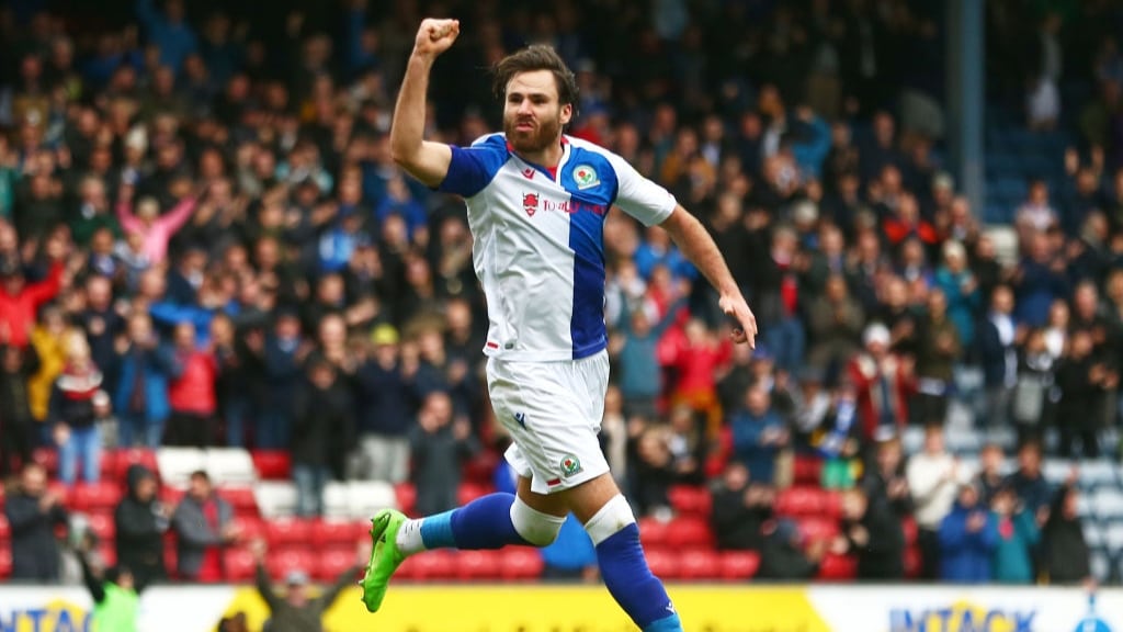 Ben Brereton anota en su partido 100 por el Blackburn Rovers