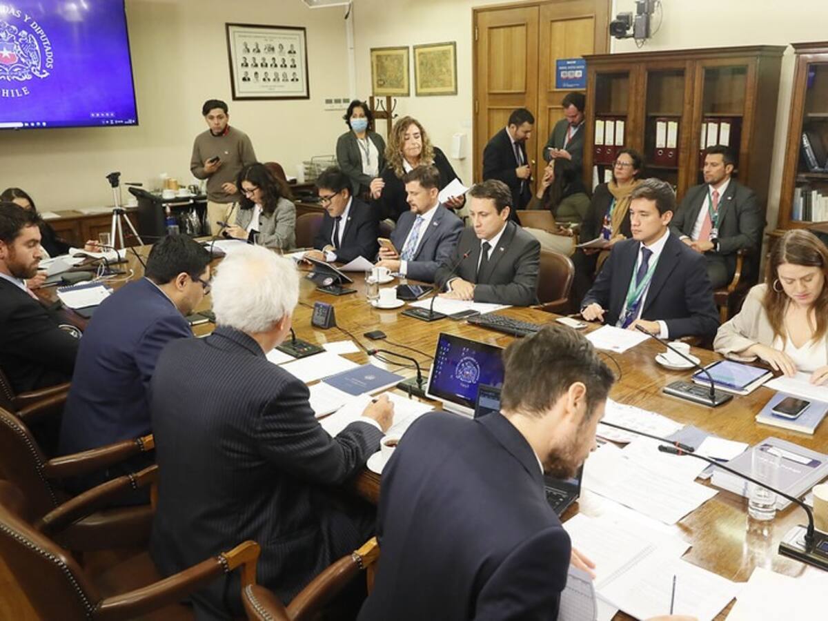 Comisión de Trabajo de la Cámara despacha reajuste del sueldo mínimo con nuevo monto tras indicación del Ejecutivo