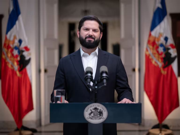 Presidente Gabriel Boric envía mensaje de fin de año en Cadena Nacional: “Este 1 de enero veremos un nuevo incremento del sueldo mínimo”