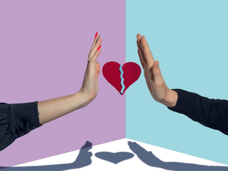 ¿Contacto cero o mantener la comunicación? Esto hay que hacer tras terminar una relación amorosa, según experta