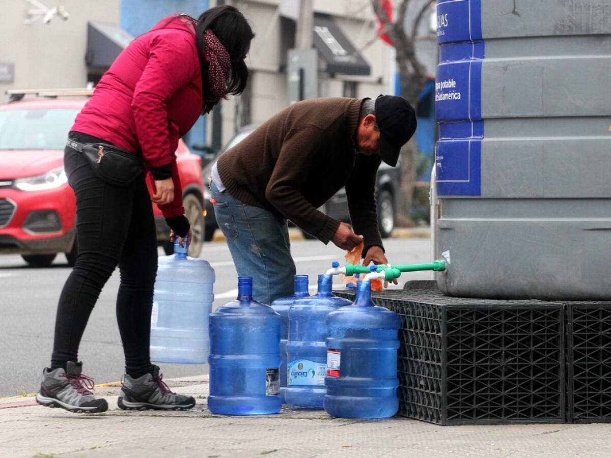 Megacorte de agua en Santiago este fin de semana: estos son todos los puntos de abastecimiento en la RM
