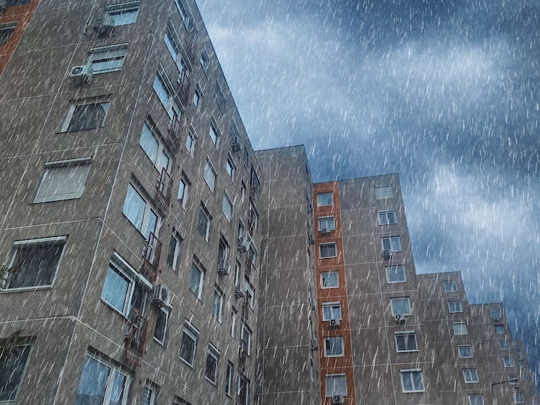 ¿Qué hacer si mi edificio se queda sin agua cuando se corta la luz? Experta explica paso a paso