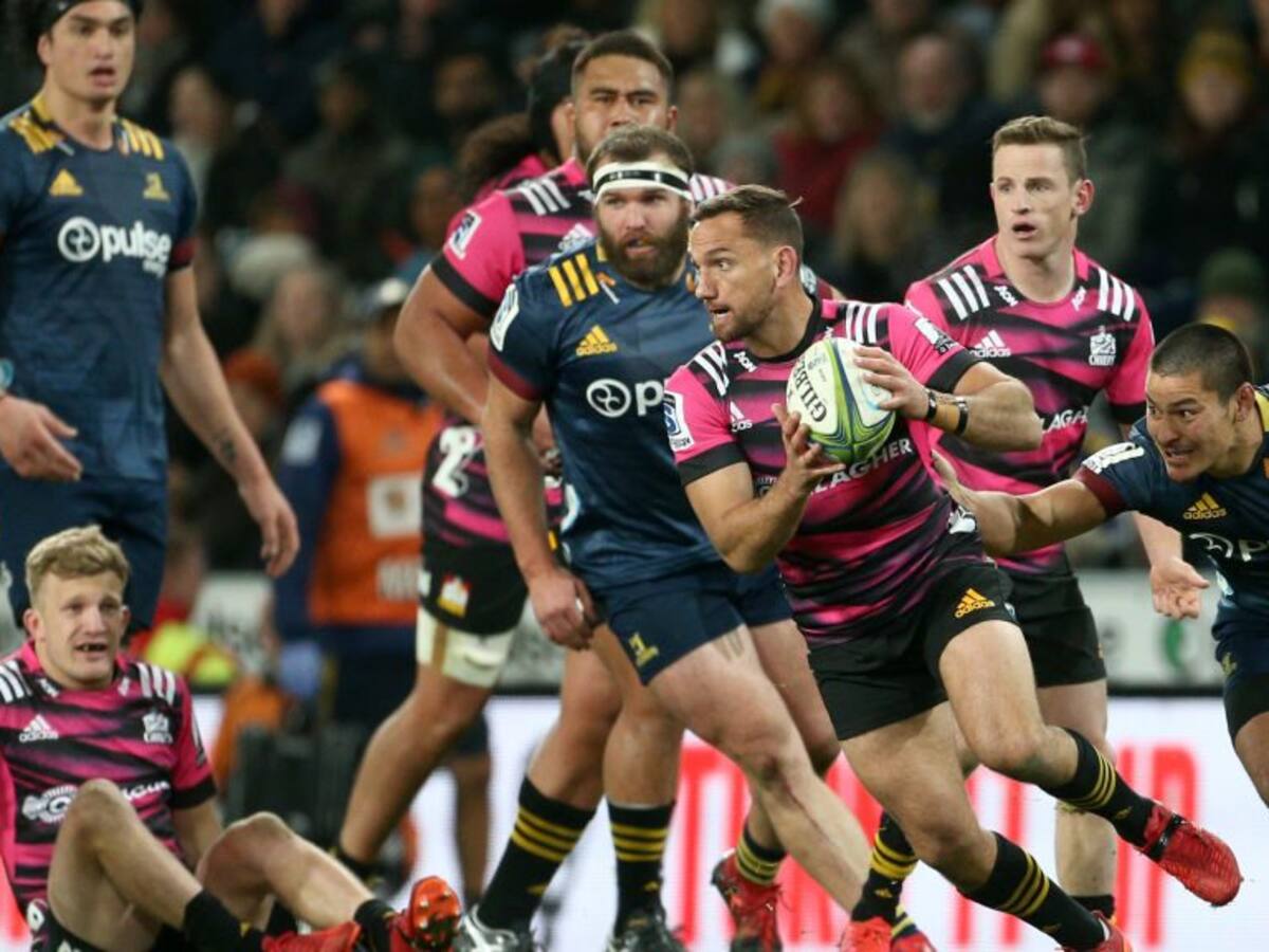 El rugby profesional regresó a la normalidad en Nueva Zelanda y se contabilizaron cerca de 20 mil personas en las tribunas
