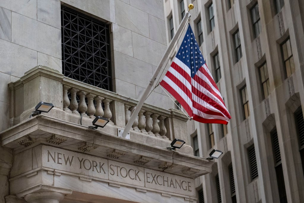 La vista exterior de la sede de la Bolsa de Nueva York en Estados Unidos, ubicada en la calle Wall Street.