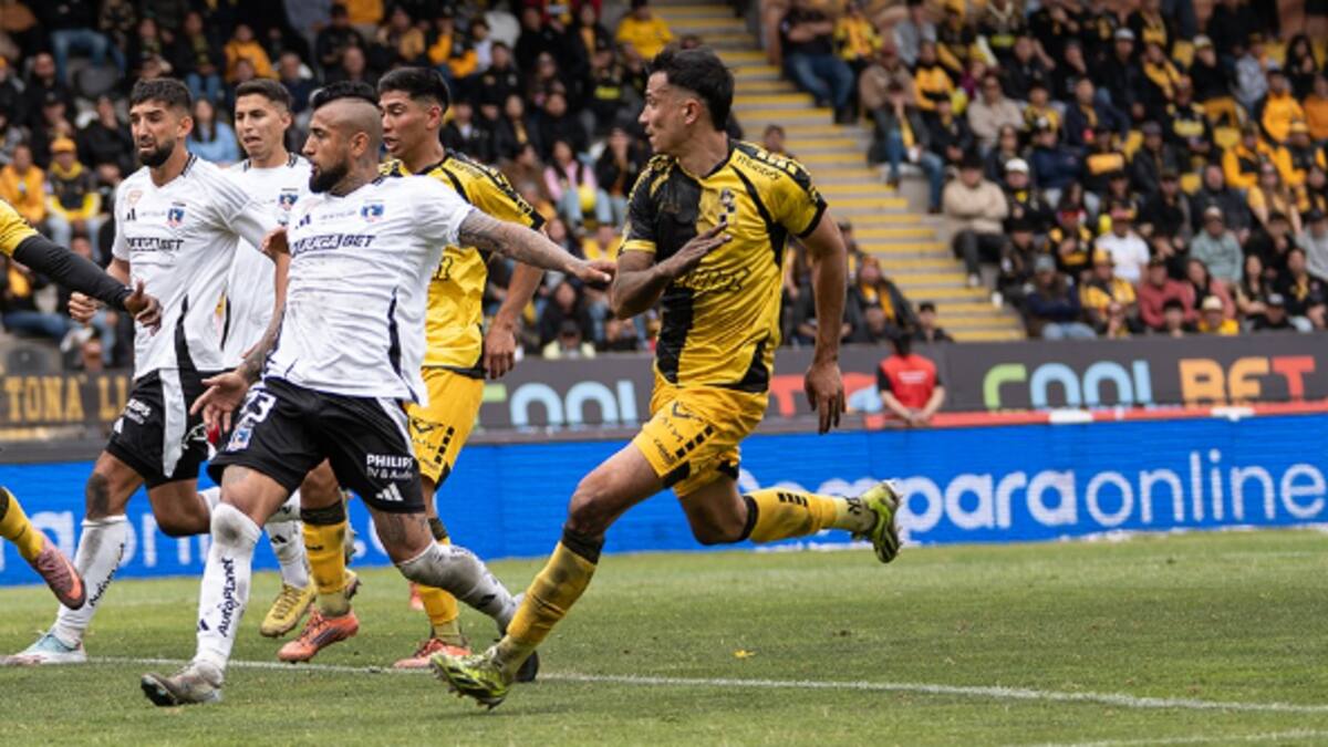 Oficial: el mejor defensa del fútbol chileno en 2025 tiene nuevo equipo en el extranjero