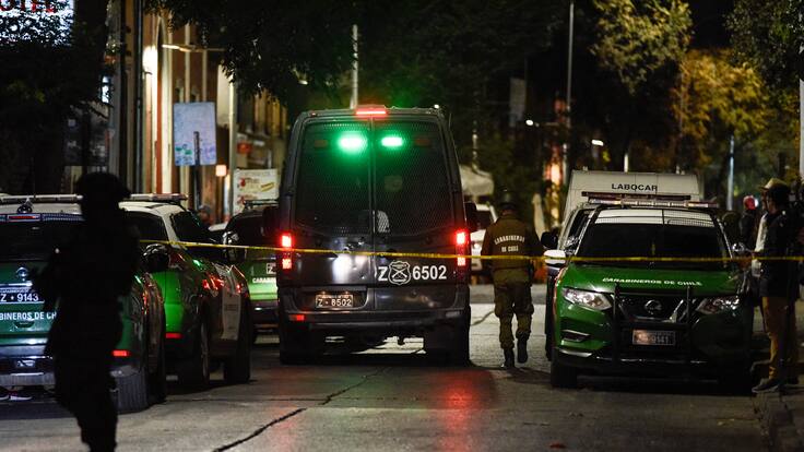 Delincuentes atacan con bombas molotov una casa en Conchalí como extorsión: exigen que propietario pague millonario monto