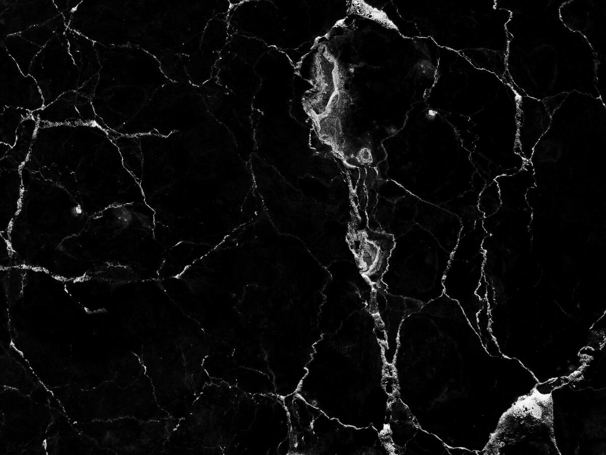 Hasta el momento muy pocos países lo explotan: descubren mármol negro en una región de Chile