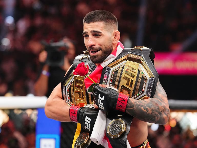 LAS VEGAS, NEVADA - JUNE 28: Ilia Topuria of Spain reacts to his win over Charles Oliveira of Brazil in the UFC lightweight championship bout during the UFC 317 event at T-Mobile Arena on June 28, 2025 in Las Vegas, Nevada. (Photo by Chris Unger/Zuffa LLC)