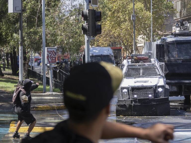 Manifestaciones en Santiago Centro durante el cambio de mando.