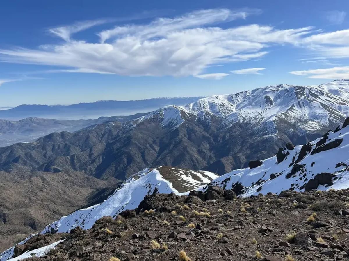 Hombre muere mientras realizaba trekking en cerro Canoitas, Lo Barnechea
