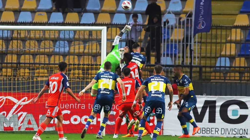 Programación fútbol chileno: ¿Qué partidos se juegan hoy, 6 de noviembre, y quién transmite?