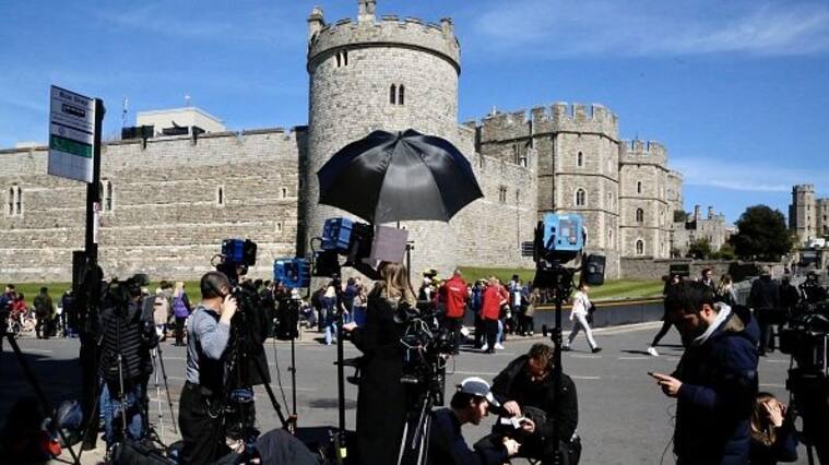 Castillo de Windsor, mujer protestó en topless en funeral de príncipe Felipe