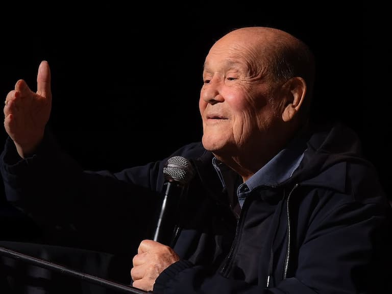 Pesar en la música latinoamericana: confirman muerte de Leo Dan a los 82 años