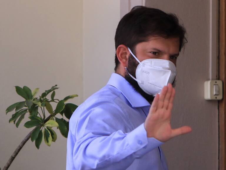 01 de Marzo 2022/SANTIAGOEl presidente electo, Gabriel Boric, llega al comando presidencial luego de asistir a la cuenta publica del poder judicial.
FOTO: LUKAS SOLIS/AGENCIAUNO