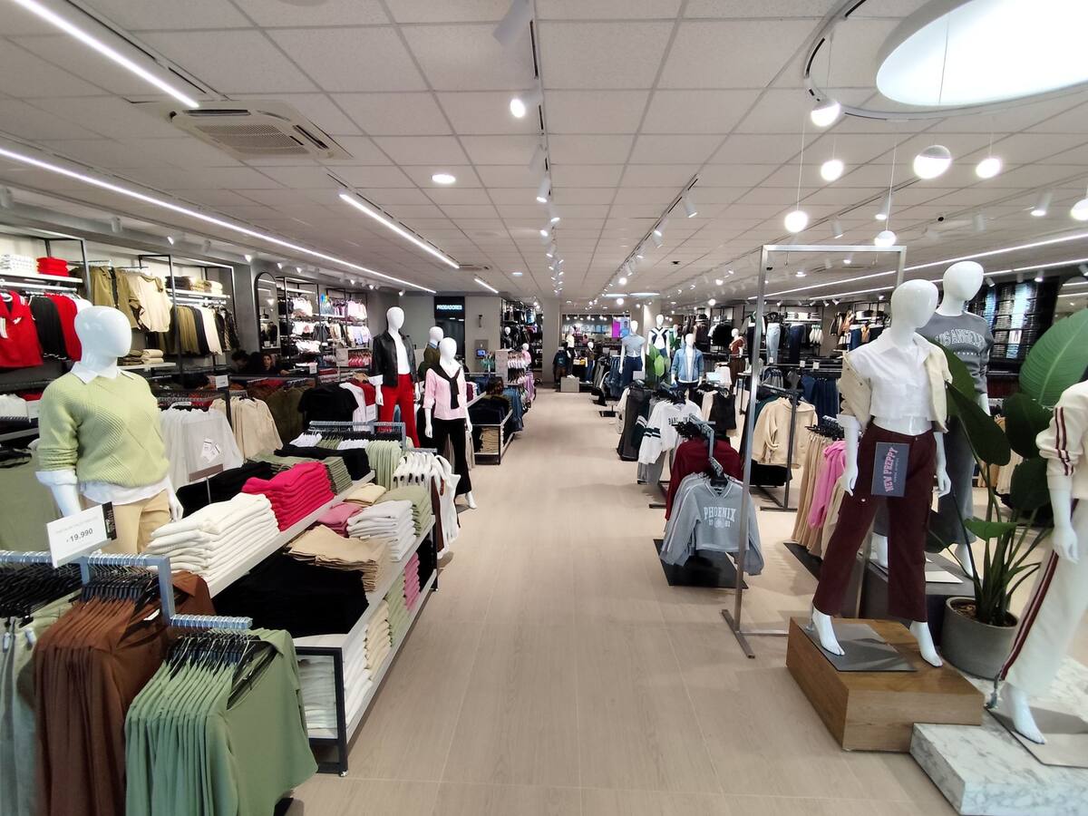 Reconocido tienda de retail lanza remate final con prendas desde $1.000