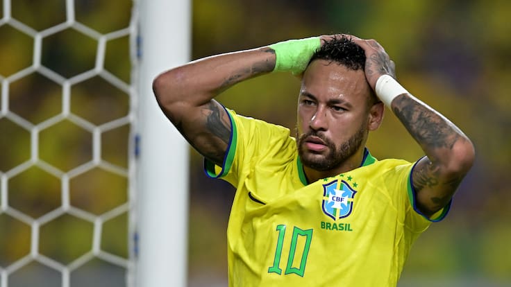 Alarma total por Neymar en la primera práctica de Brasil para el Mundial 2026: terminó en la clínica