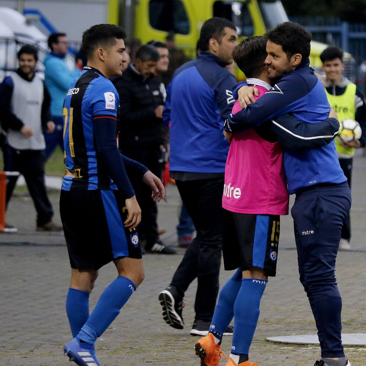 Pasó por el fútbol chileno y ahora da el gran salto a Europa: firmó en un histórico club de España
