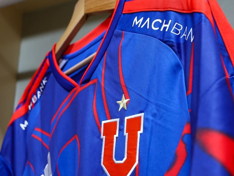 Filtración de la camiseta de Universidad de Chile generó lío legal: seis personas fueron llamadas a declarar