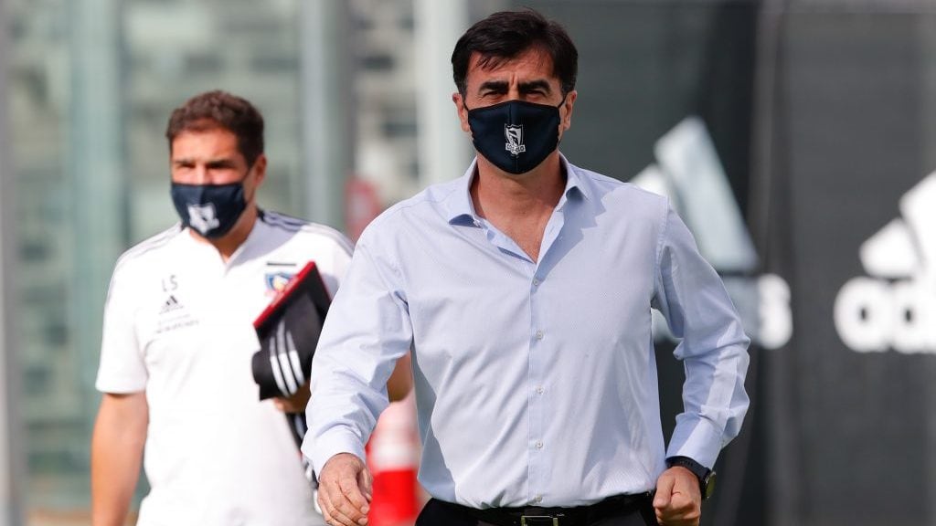 31 de Enero del 2021/SANTIAGOEl Director Tecnico de Colo Colo Gustavo Quinteros() ,durante el partido valido por la Vigésimo Sexta fecha del Campeonato Nacional AFP PlanVital 2020, entre Colo Colo vs Unión La Calera, disputado en el Estadio Monumental.
FOTO:FRANCISCO LONGA/AGENCIAUNO