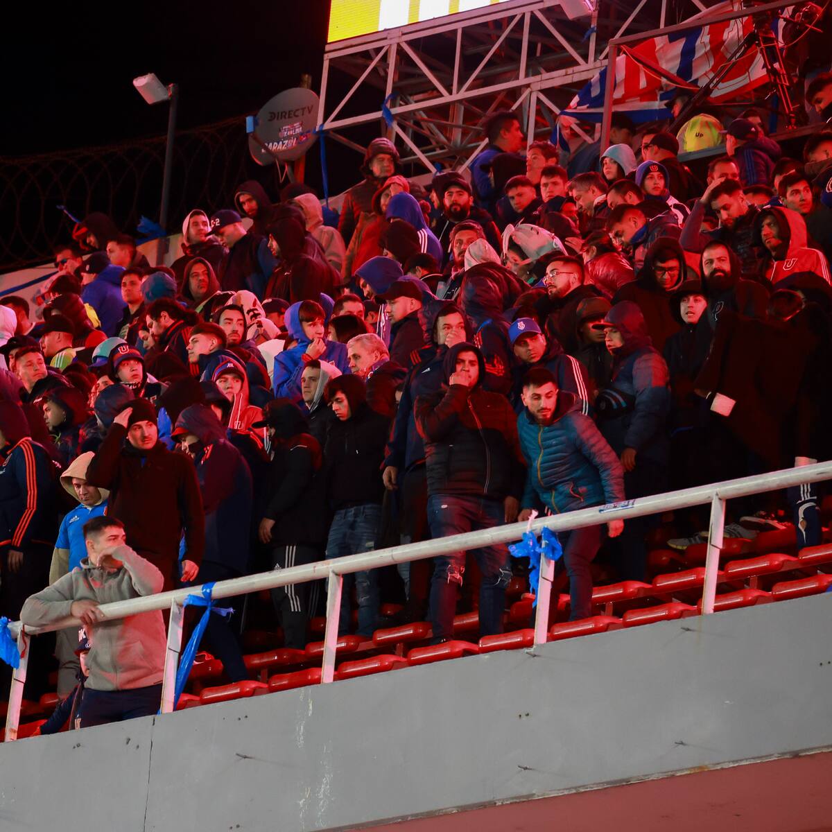 Hinchas de la U de Chile quedan con prohibición de acceso a partidos en Buenos Aires hasta 2027