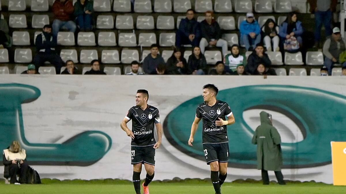 Fernando Manríquez, capitán Santiago Morning