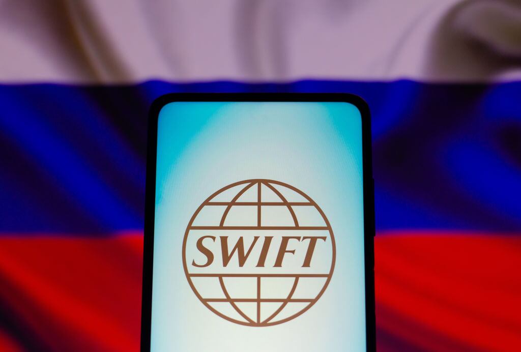 Imagen ilustrativa del sistema Swift con que se sancionó a Rusia