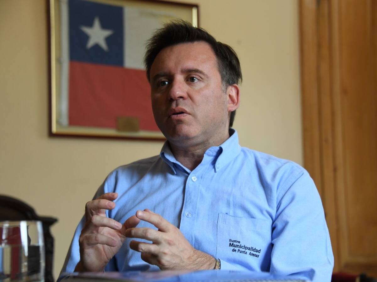 “Chile tiene que redoblar los esfuerzos”: alcalde de Punta Arenas pide reforzar presencia del Estado en la zona tras polémica con Argentina
