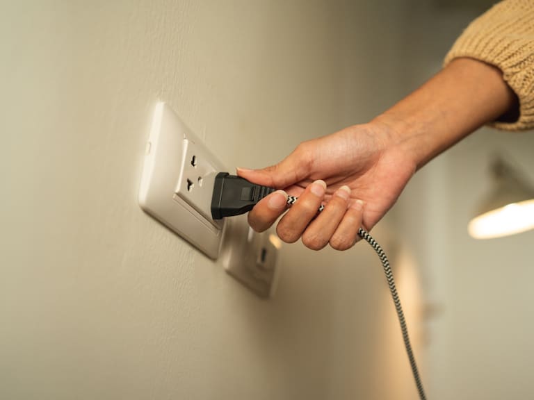 Es pequeño pero peligroso: el electrodoméstico que debes desconectar sí o sí después de usarlo para evitar accidentes