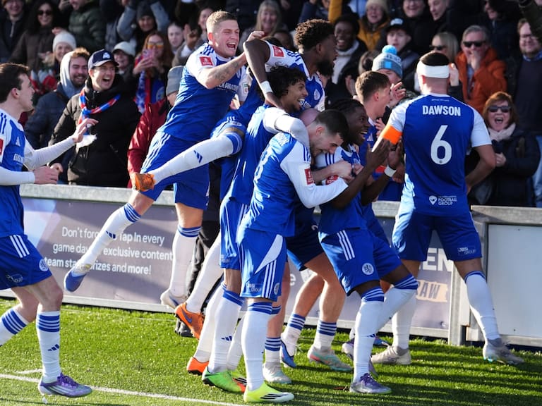 De estar liquidado por deudas en 2020 a ganarle al vigente campeón de la FA Cup: la historia del Macclesfield FC