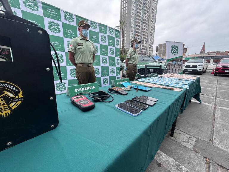 Carabineros realiza masivo operativo en Alto Hospicio e Iquique: allanaron domicilio de jueza de policía local por receptación