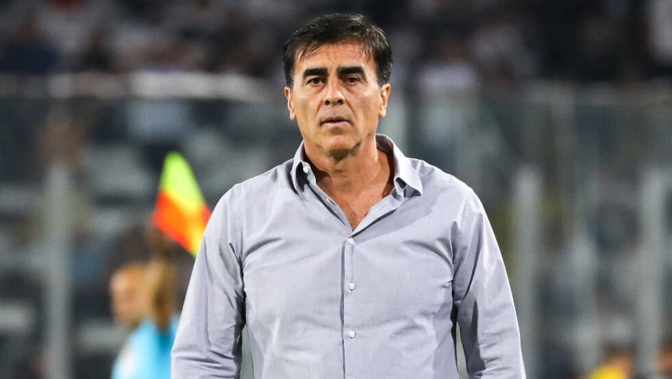 Colo Colo manda en encuesta respondida por periodistas de todo América