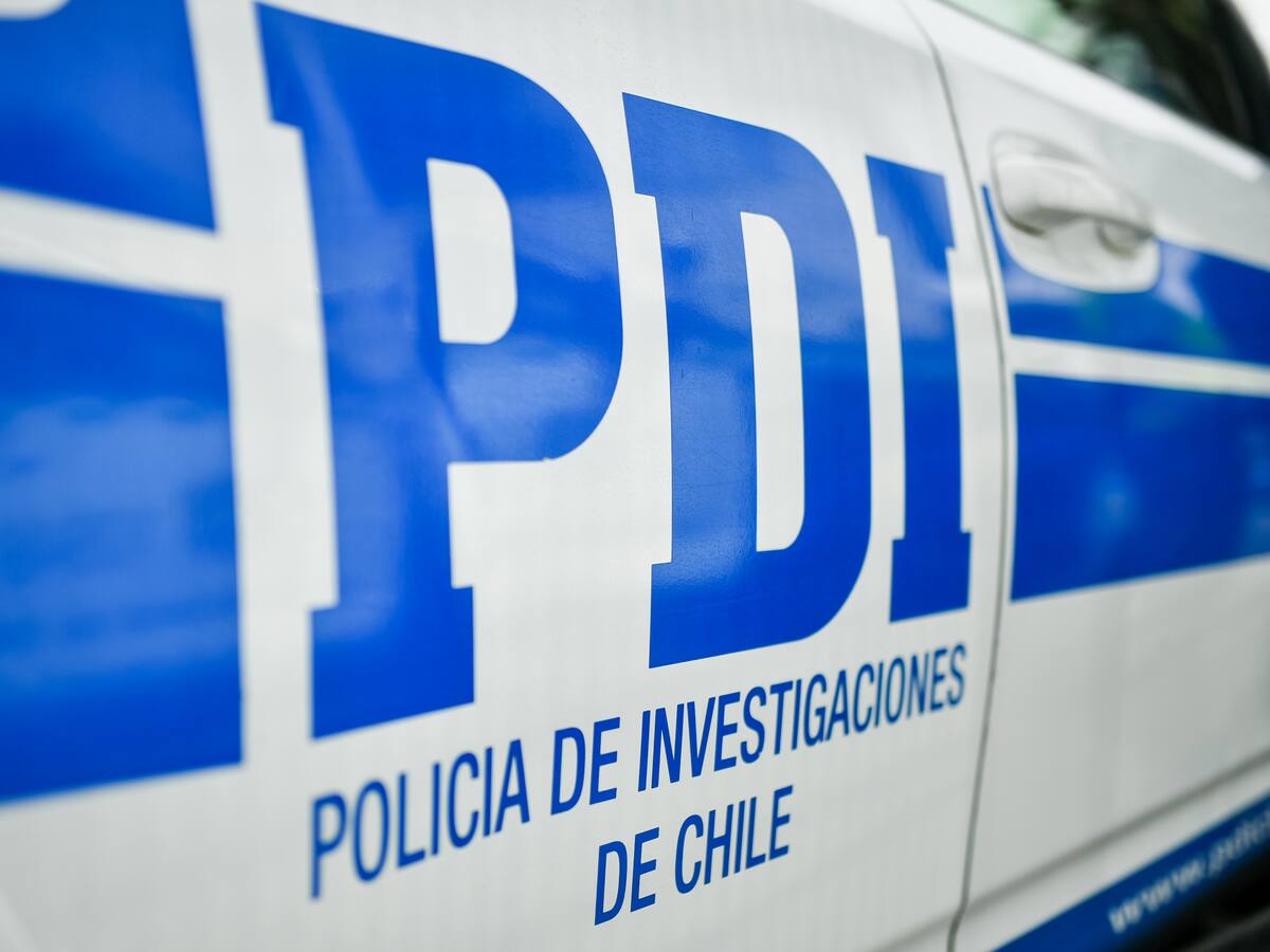 Lo golpearon hasta la muerte: investigan hallazgo de cadáver en plaza de La Pintana