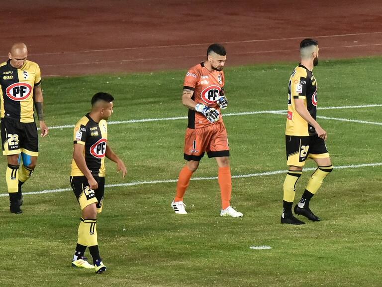 Coquimbo Unido le descontó un punto a Colo Colo en la lucha por el descenso tras igualar ante Curicó Unido