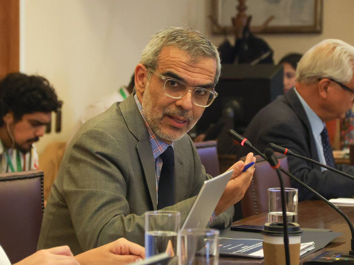 Ministro Cordero anuncia querella por ataque a carabineros en la región del Maule: “Es inadmisible alterar el orden público”