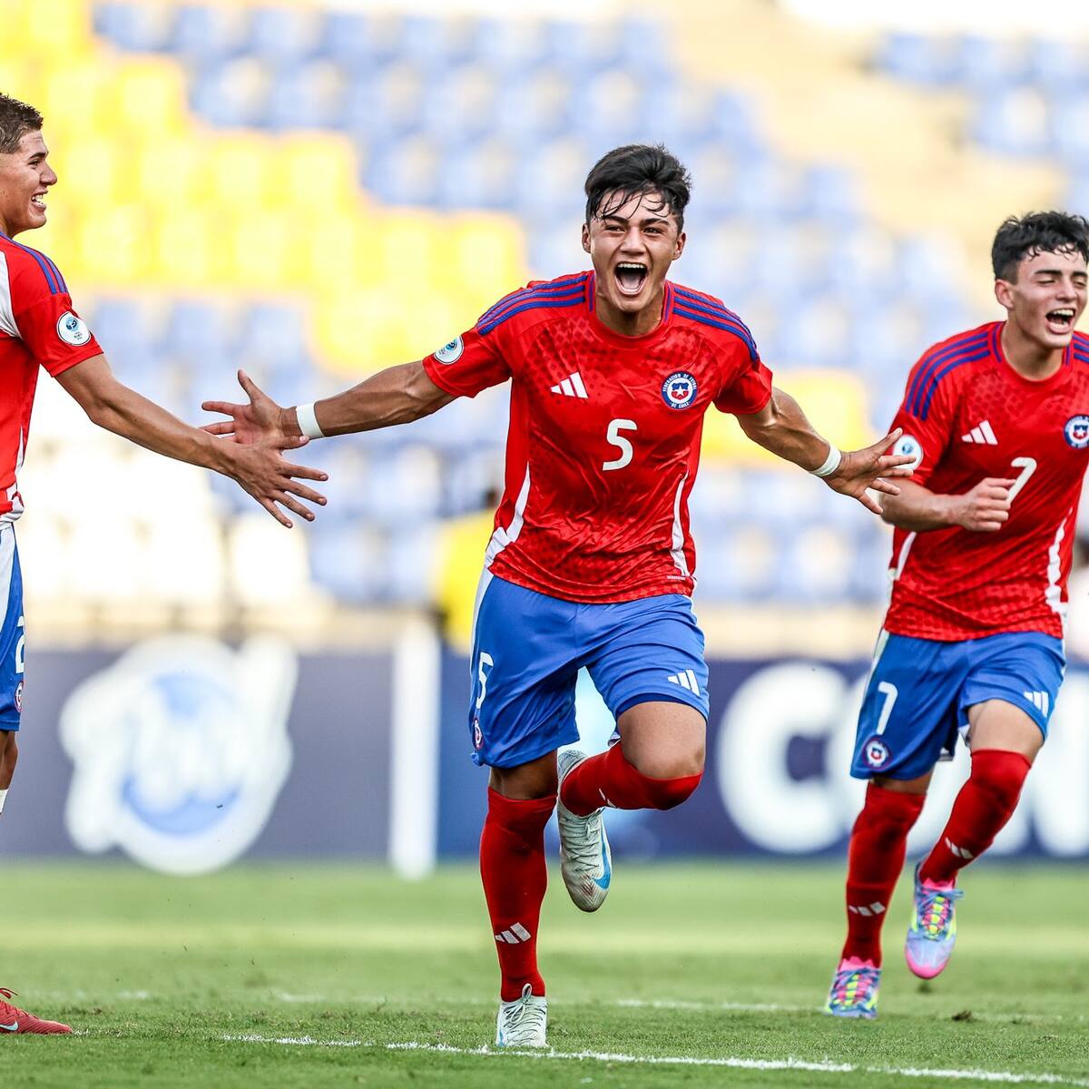 Hermosa exhibición: La Roja golea a Perú y toma vuelo camino a la clasificación para el Mundial Sub 17