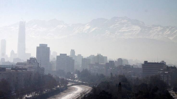 Declaran preemergencia ambiental en la Región Metropolitana por mala calidad del aire