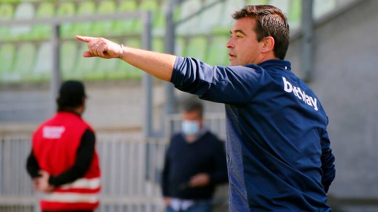 Juan José Ribera asume la banca de Deportes Temuco