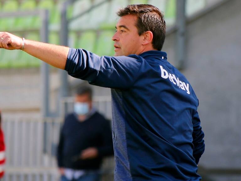 Juan José Ribera asume la banca de Deportes Temuco