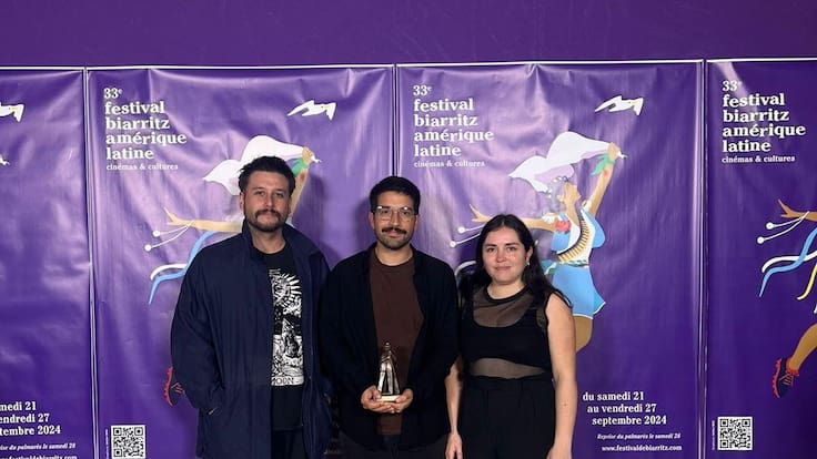 “Oasis”: documental chileno sobre el estallido social y fallido proceso constitucional gana prestigioso premio en festival de cine de Francia