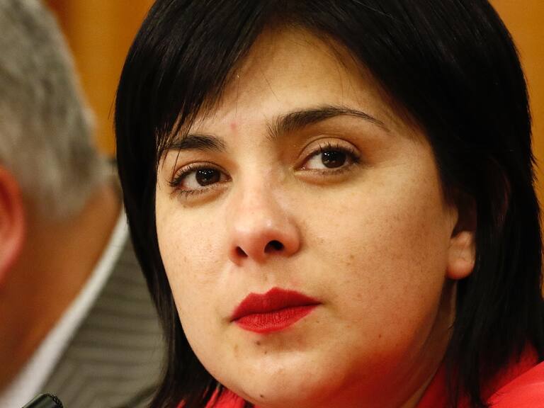 Partido Comunista renuncia a la presidencia de la Cámara: acusan un “veto” en su contra