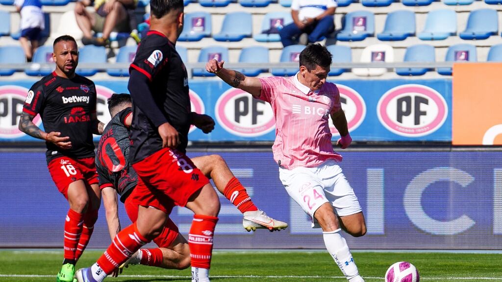Programación fútbol chileno: ¿Qué partidos se juegan hoy, 3 de marzo, y quién transmite?
