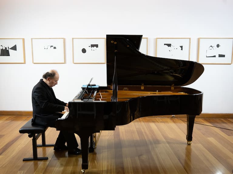 Luis Alberto Latorre: poniendo en valor la literatura pianística chilena