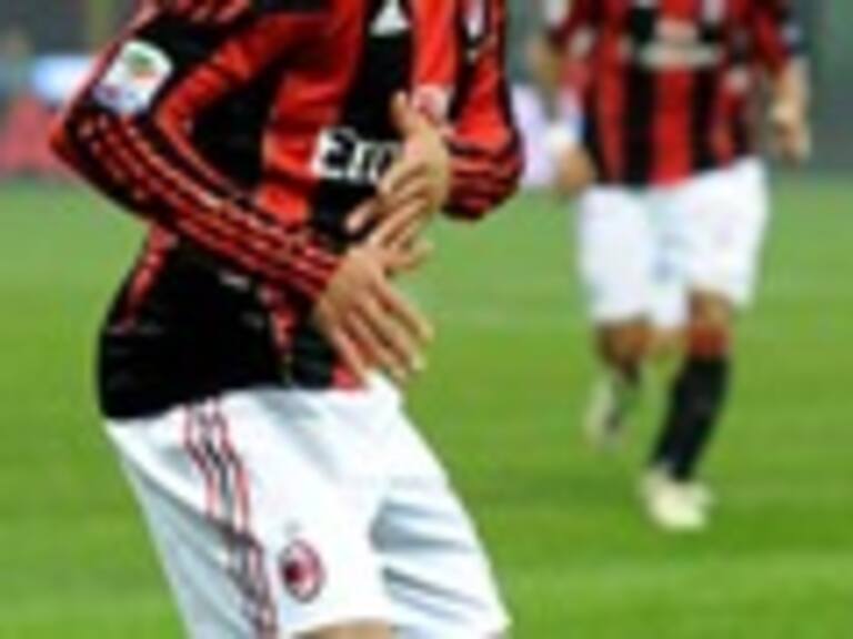 AC Milán ganó y aumenta distancoa en liderato