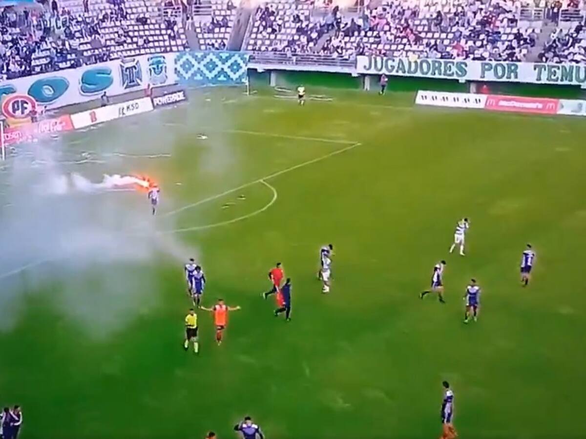 Duelo entre Deportes Temuco y Deportes Recoleta tuvo que terminar por cobarde agresión de los hinchas locales