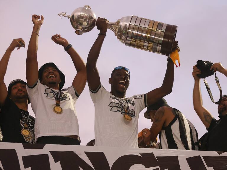 Figura de Botafogo en la Copa Libertadores denuncia chantajes previo a la final: investigan posible vínculo de su agente
