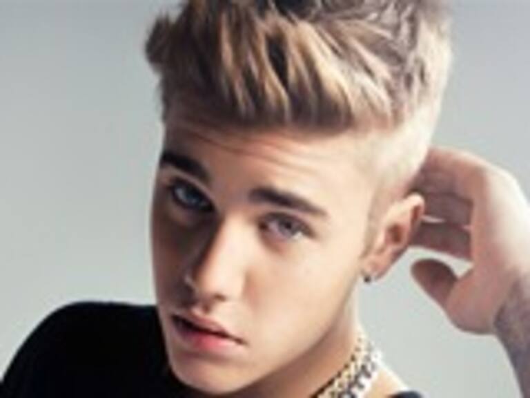 Justin Bieber compartió con sus fans una imagen en la que está desnudo