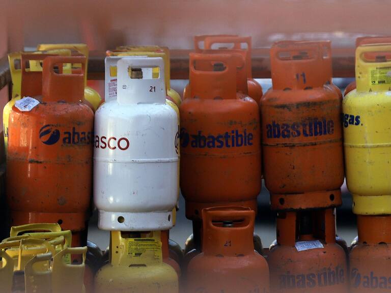 14 DE OCTUBRE DE 2021/VALPARAISODenuncia de diputados ante las constantes alzas del precio del gas licuado, da indicios de una posible colusión de las tres empresas distribuidoras del país.
FOTO: MANUEL LEMA OLGUIN/AGENCIAUNO