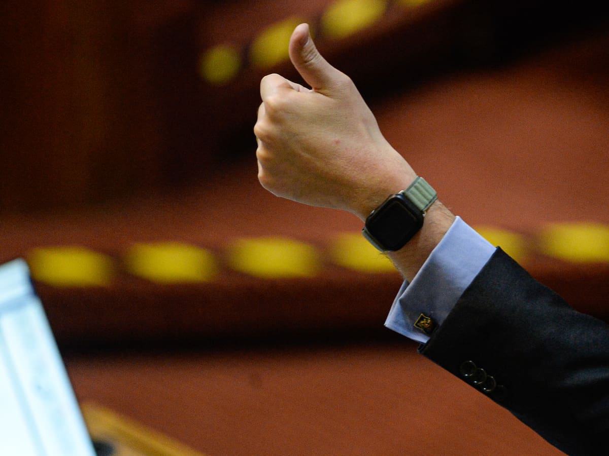 Diputados del Frente Amplio, Republicanos y otros siete partidos se suman a innovadora plataforma de proyectos de ley