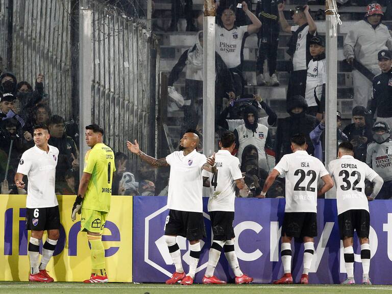 Carlos Caszely: “El centenario ha sido horrible, lo más malo que ha tenido Colo Colo en su historia”