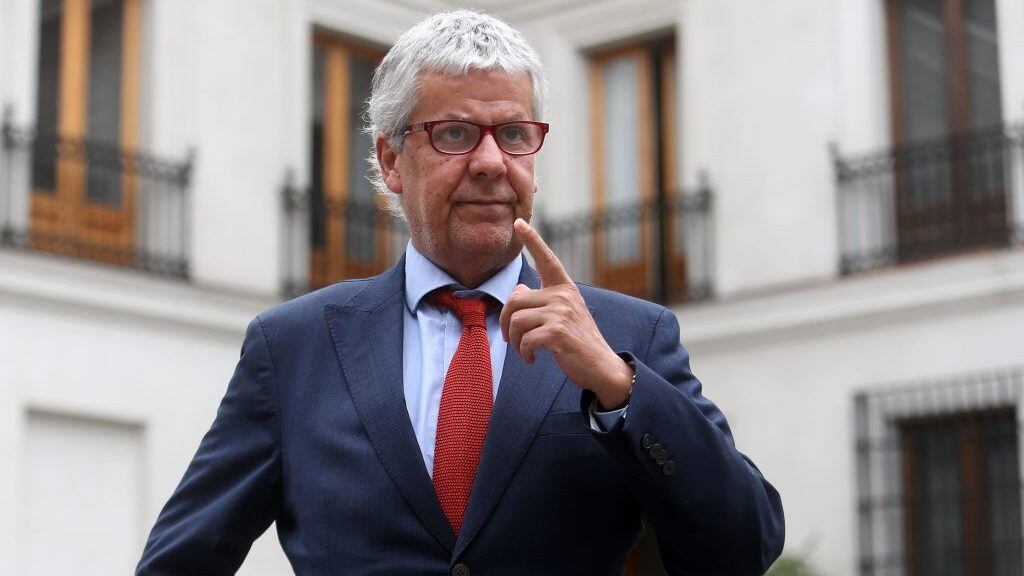 15 de Enero de 2018/SANTIAGOEl ministro de Hacienda, Nicolás Eyzaguirre, emite unas palabras  al termino del Comité político sobre el Banco Mundial tras la supuesta manipulación del ranking de competitividad Doing Business que habría perjudicado a nuestro país ante los inversionistas.
FOTO:CRISTOBAL ESCOBAR/AGENCIAUNO
